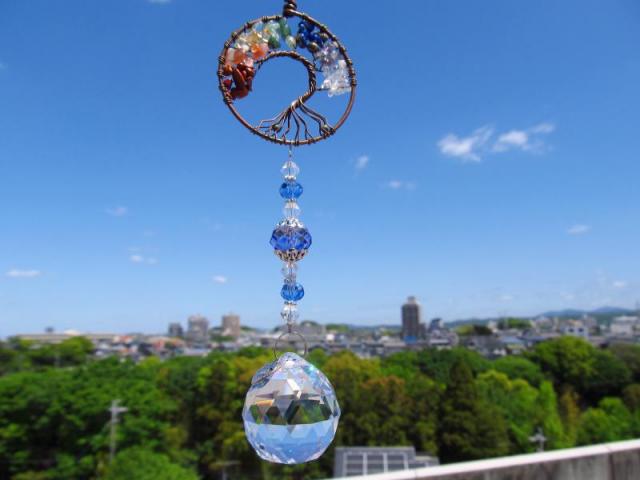 ツリーオブライフ サンキャッチャー 全長約42cm クリスタルガラス 約31mm×35mm チャクラパワー 天然水晶 クリスタルガラス&天然石チャクラ サンキャッチャー