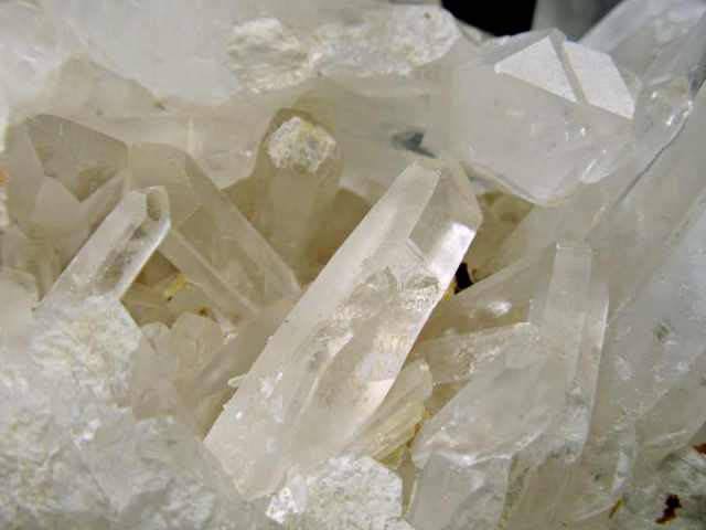 迫力満点!希少な結晶太め マダガスカル産 水晶 クラスター 高さ91mm 重 