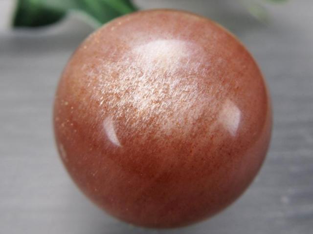 【高品質】美品 サンストーン原石 エネルギーの塊 丸玉 パワーストーン 週末SALE 美品 サンストーン原石 丸玉 美品 パワーストーン エネルギー