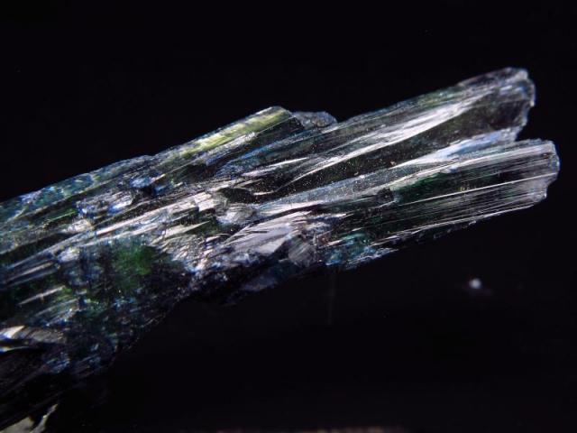 産出量少ない希少ストーン 天然ヴィヴィアナイト 原石 最大幅38mm 重さ