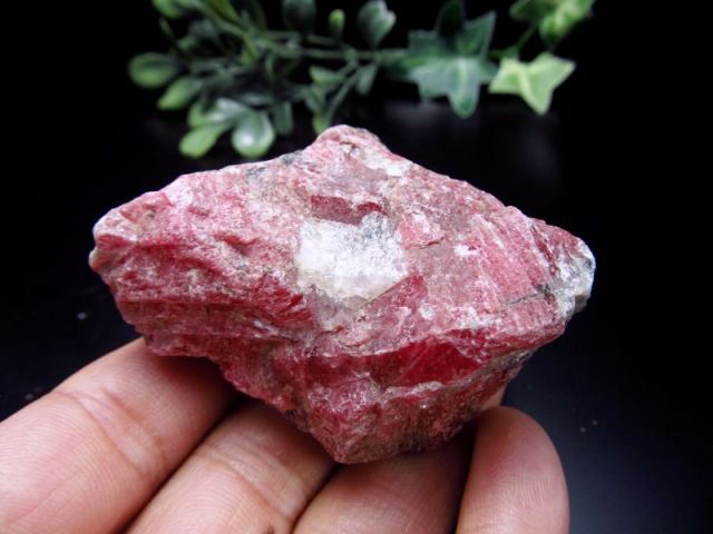 原石】高品質・珍品ロードナイト結晶-5