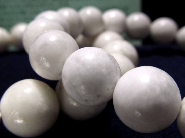 世界最古の翡翠 糸魚川翡翠 白翡翠 硬玉 ブレスレット 8mm-8.5mm×23珠
