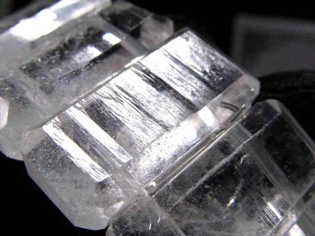 店頭展示中 レムリアンシード クリスタル バングル ブレスレット 幅約21.5mm-22mm×19珠 透明感抜群 古代レムリアの叡智を宿す神秘の水晶