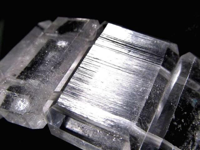 レムリアンシード クリスタル バングル ブレスレット 幅約21.5mm-22mm×18珠 透明感抜群 古代レムリアの叡智を宿す神秘の水晶 ギャランティーカード付き 水晶