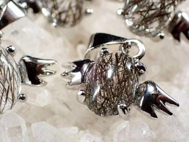 激安宣言 黒針水晶 エンジェル ペンダントトップ 石サイズ縦約8.5mm 1個売り 天使ペンダントトップ Silver925 トルマリネイテッドクォーツ使用 ブラジル産