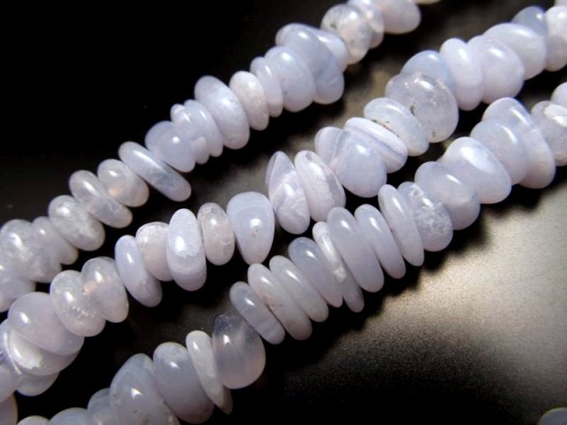 約5-10mm ブルーレースアゲートさざれ連 一連 約38-40cm 激安奉仕 爽やか縞模様 さざれ ハンドメイド rn-p