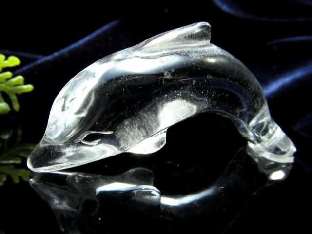 可愛いイルカ型 ディスプレイ インテリア つやつや透明 水晶使用 イルカ置き物 可愛いイルカ型 ディスプレイ インテリア つやつや透明 水晶使用 イルカ置き物