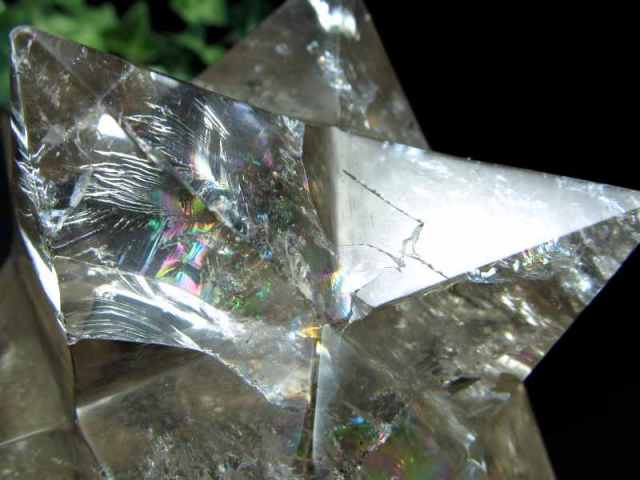 【虹入り】天然ガーデンクオーツア ステロイド スタンドつき★ 六芒星 ★ 五芒星 虹入り スモーキークォーツ アステロイド 小星型12面体 置物 最大幅約