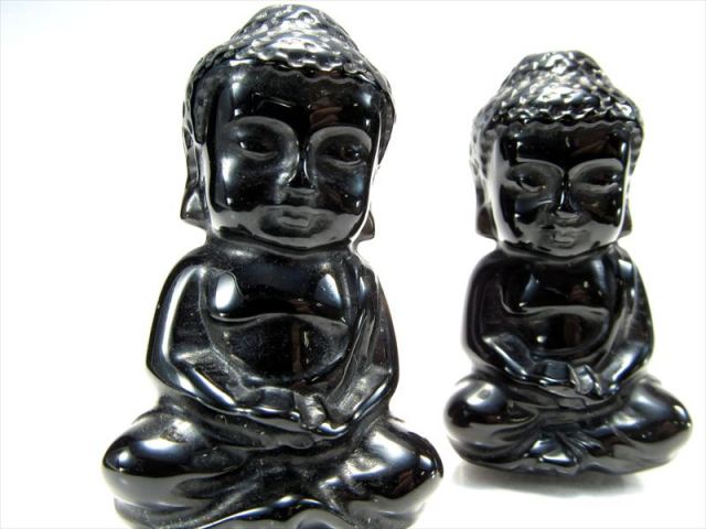 ツヤあり 坐像（ざぞう）阿弥陀如来像 置物 1個売り 高さ50mm前後 重さ30g-35g前後 穏やかな表情 ミニ大仏 オブシディアン彫刻