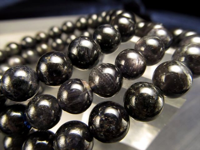 AA+ ブラック アイオライト きんせい石 ブレスレット 約10.5mm-11mm×19珠前後 3月誕生石 天然石 クールなブラックカラー 夢や目標へ導く石 スリランカ産