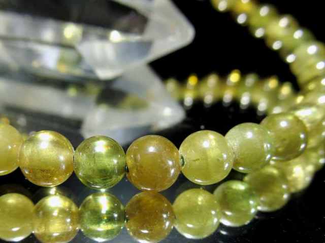 宝石質 スフェーン【チタナイト】ボタンカット AAA ブレスレット