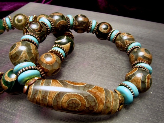 人気の天珠商品 激安 緑龍紋天珠ブレスレット 三眼天珠タイプ メイン天  