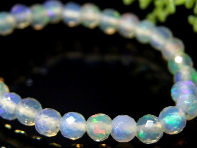 極上遊色効果 キラキラミラーボールカット 5a プレシャスオパール ブレスレット 4mm 4 5mm 48珠 虹色の輝き プレイオブカラー 1点物 エチオピア産 Sai Comrose