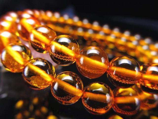 バルティックアンバー ブレスレット 約6.5mm×29珠前後 王道の琥珀色 
