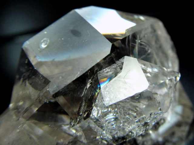 虹入り&透明感高め単結晶 大サイズ ハーキマーダイアモンド 水晶 最 