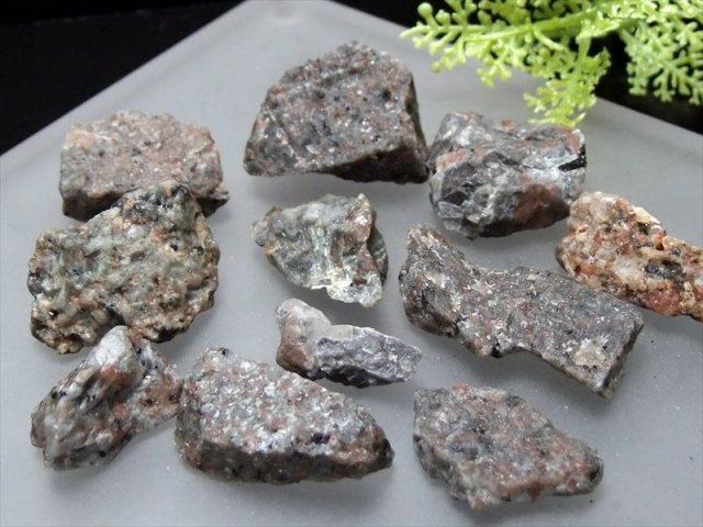 セット売り ユーパーライト 原石 詰合せ 1袋約100g ブラックライトで