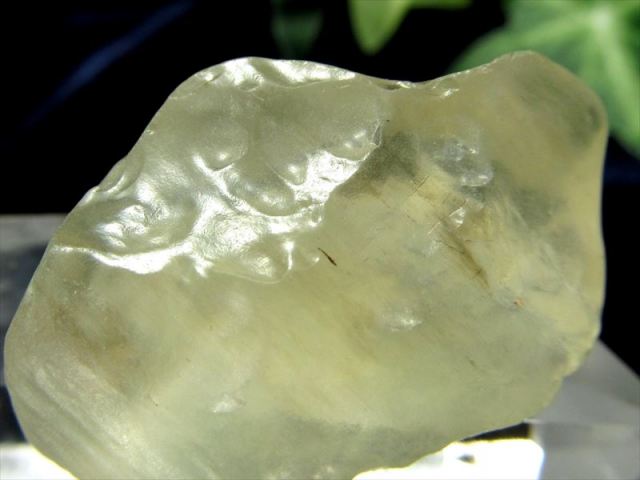 Gre様確認用 ブラックリビアングラス原石 （希少・高品質]天然ブラック  