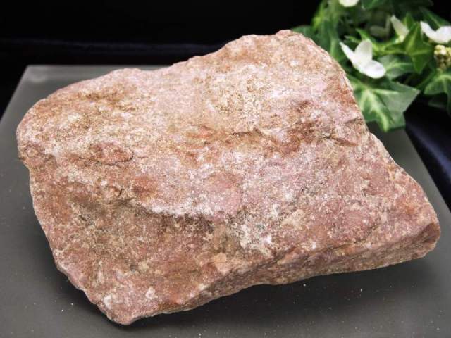 純国産 ラブシリカ ラフ原石 証明書付き 最大幅127mm 重さ984g 天然ロードナイトシリカ ナチュラル原石 最愛のパートナーを見つける石 薔薇輝石と水晶の混合石 一点物 愛知県田口鉱山産