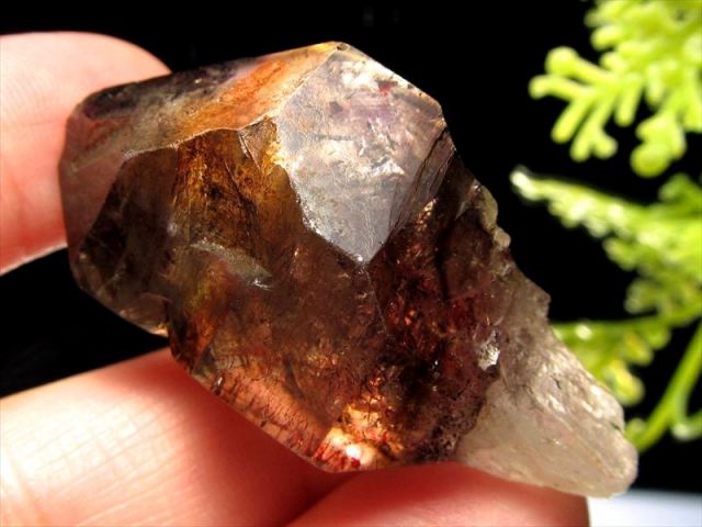 2ヶ所に水入り！虹入り スーパーセブン 結晶原石 幅約41mm 重さ17.5g