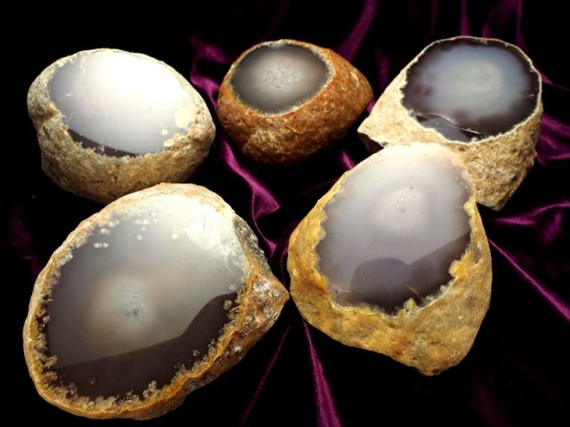 ちゃぷちゃぷ水入り 瑪瑙 不老長寿の妙薬 800g-900g はっきりとわかる