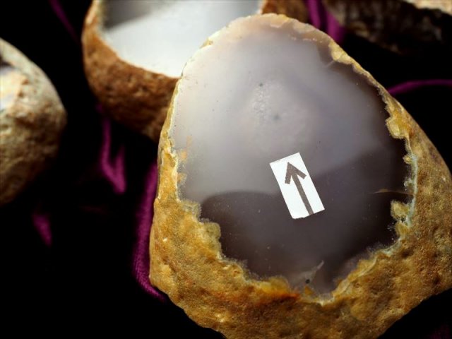 ちゃぷちゃぷ水入り 瑪瑙 不老長寿の妙薬 800g-900g はっきりとわかる