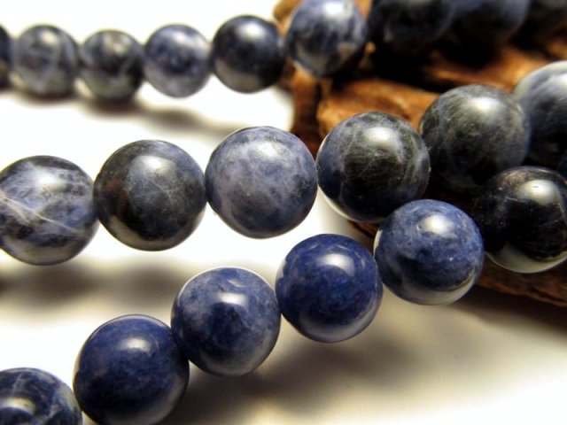 激安宣言 約10mm-11mm珠 ソーダライト 方曹達石 一連 約37-39cm 極上 天然石 ビーズ パワーストーン ブラジル産 geki rn-s パワーストーン 天然石