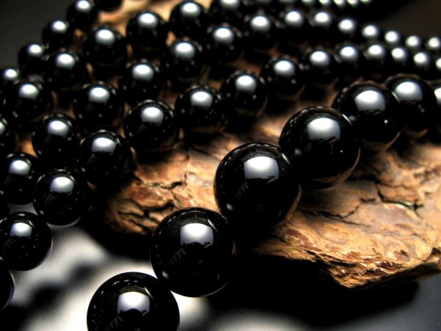 激安宣言 約8mm珠 一連 ブラックオニキス 約37-39cm 極上 天然石 ビーズ パワーストーン 黒瑪瑙 ブラジル産 geki rn-s パワーストーン 天然石