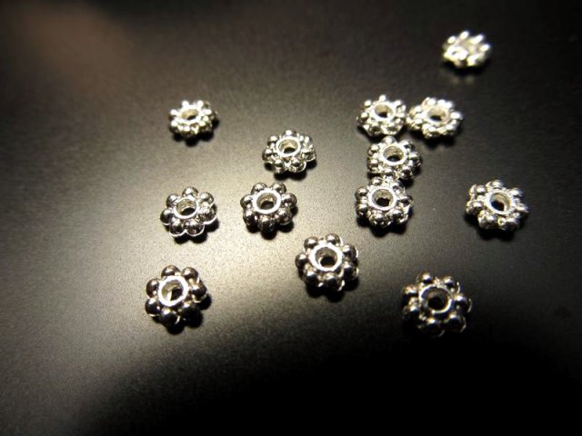 花型飾り金具 メタルパーツ 約300個入り 約4mm シルバー&ゴールド 全2種 S12 pa- パワーストーン 天然石