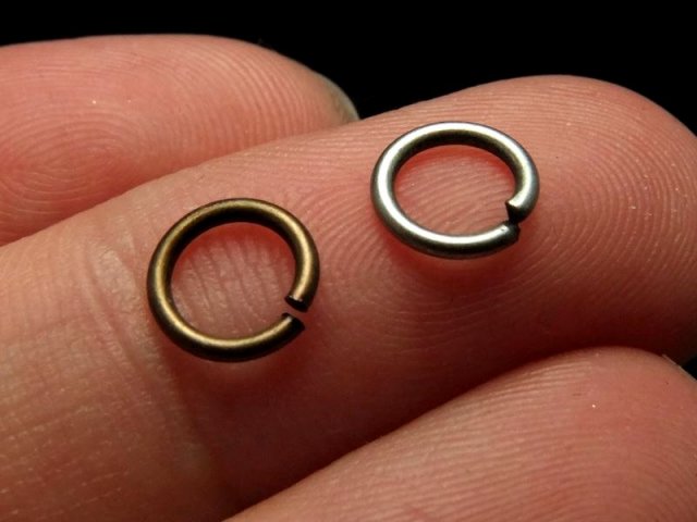 アンティークカラー パーツ 丸カン 大きめ約7mm 4グラム(約50個前後入り) いろいろ使えるチャームシリーズ pa-s