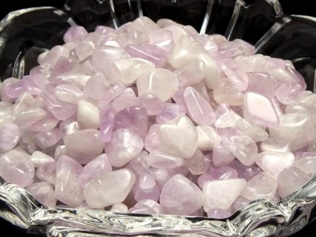 透明小粒タイプ ミックスラベンダー アメジスト さざれ 紫水晶 200g 透明感ある淡いミルキーパープル サザレ 約4ミリ-9ミリ ブラジル産 sa- パワーストーン