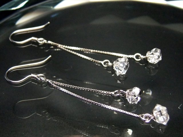 ハーキマー結晶 スイングピアス ダブルタイプ 長さ約7-9mm 石サイズ 左右ペア 天然石の魅力感じる原石タイプ ハーキマーダイアモンド ピアス Silver925