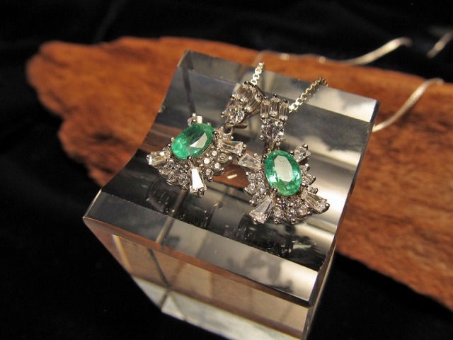 ⭐️エメラルドです⭐️ パキスタン産エメラルド 0.436ctルース