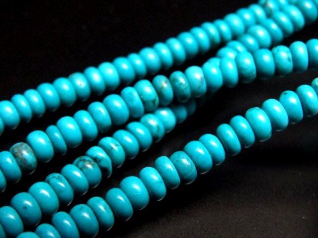 ターコイズ（トルコ石）ぷっくりボタン型 4mm-4.5mm珠 一連 約38-40cm