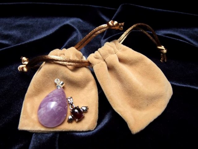 ベロア調(S) 高級ペンダントトップ用ポーチ(ベージュ) 10枚セット inmy