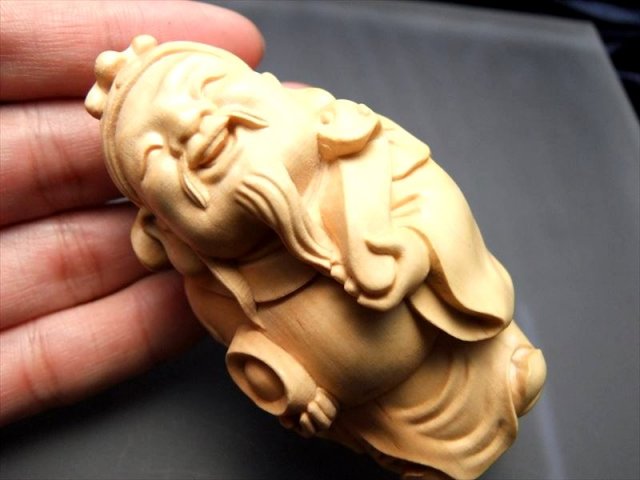 財神 木彫り置物 高さ約83mm 財福をつかさどる神 木彫り 天然木観音