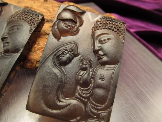 激安宣言 透明オブシディアン 黒曜石 仏と白衣観音彫り カービングプレート フロストタイプ 縦約57mm メキシコ産 geki-obG6 パワーストーン 天然石