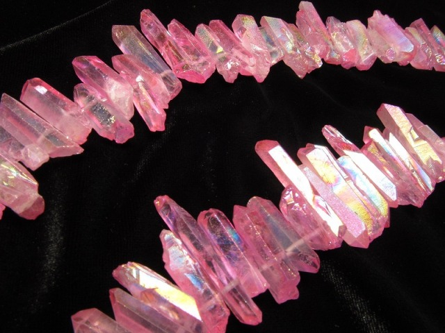 縦約15-30mm 水晶 ナチュラルポイント連 ピンクオーラ フロストタイプ