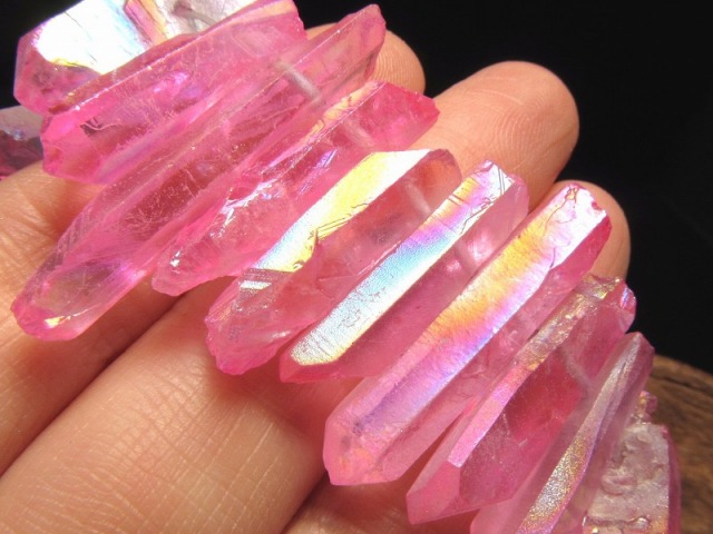 縦約15-30mm 水晶 ナチュラルポイント連 ピンクオーラ フロストタイプ