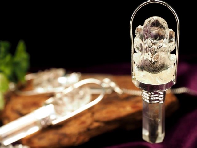 ガネーシャペンデュラム ヒマラヤ水晶 ガネーシャ&水晶ポイントタイプ 縦約50mm前後 1個売り ダウジング ペンデュラム pd- パワーストーン 天然石