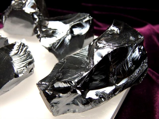 テラヘルツ鉱石 原石 約250g-300g 1個売り つやつや光沢 話題の 高純度
