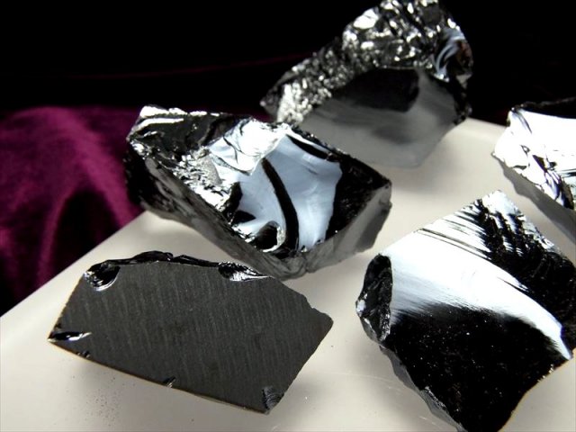 テラヘルツ鉱石 原石 約50g-65g つやつや光沢 話題の 高純度