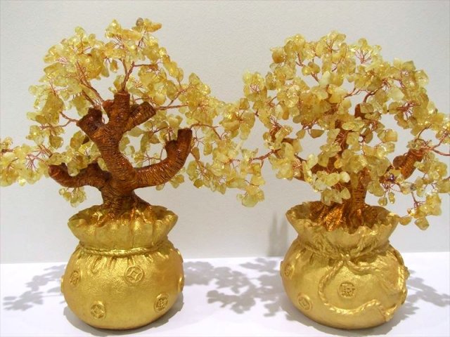 【天然石】金のなる木 置き物 招財樹 金の成る木 風水置物 クリスタルストーン