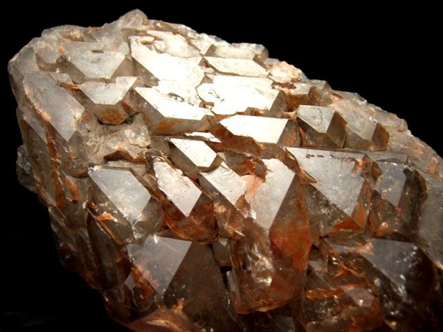 ジャカレークォーツ ワニ水晶 ・カテドラルクォーツ 原石 重さ約1070g 強力な癒しの力 天使のギフト ヒマラヤ産 ngt パワーストーン 天然石