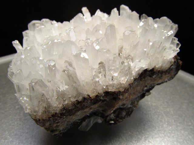 超希少 ヘミモルファイト 異極鉱 クラスター 重さ174g 温和で優しい心