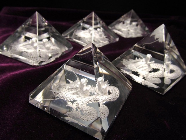 天然水晶 天然石 神聖幾何学 フラーレン 水晶 高品質 AAA 10mm バッキーボール