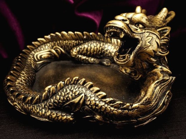 アンティークゴールド ドラゴン置物 高さ 約85mm前後 最大幅 約170mm前後 大迫力 金龍 ドラゴン 置物 大吉開運 大きな夢の実現 パワーストーン 天然石 inmy-4