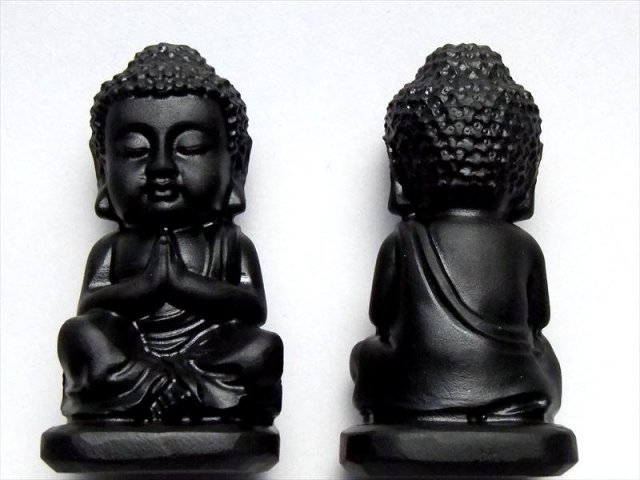 穏やかな表情 ミニ大仏 オブシディアン彫刻 坐像(ざぞう)阿弥陀如来像