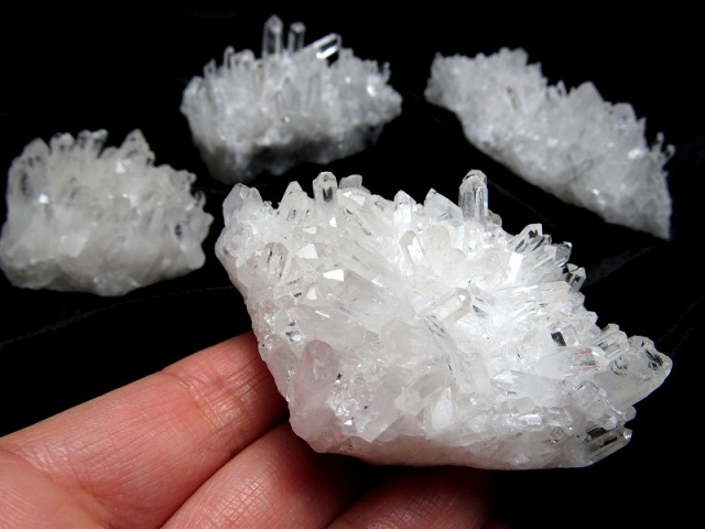 1個売り 4A 15g-25g 四川水晶クラスター 超透明結晶 超人気