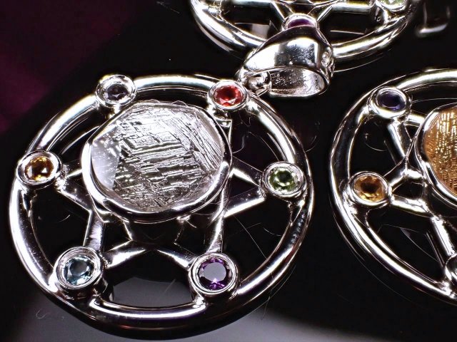 ギベオン隕石入りトルマリン　7mm ギベオン隕石入りトルマリン 7mm