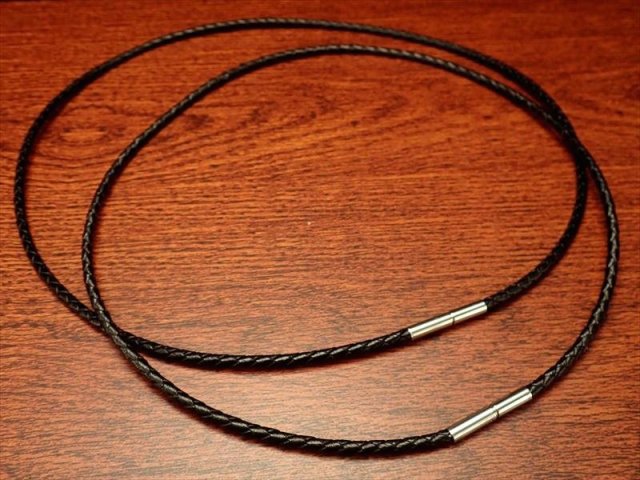 クールな革紐ネックレス(編み革紐) ブラック 長さ45cm 幅約2.8mm、金具部分 太さ約3.5mm ペンダントトップの相方 取り外し簡単